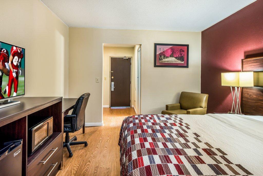 Red Roof Inn & Suites Wapakoneta Exterior foto